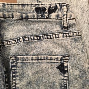 Acid Wash, High Waisted Jean (Jegging)